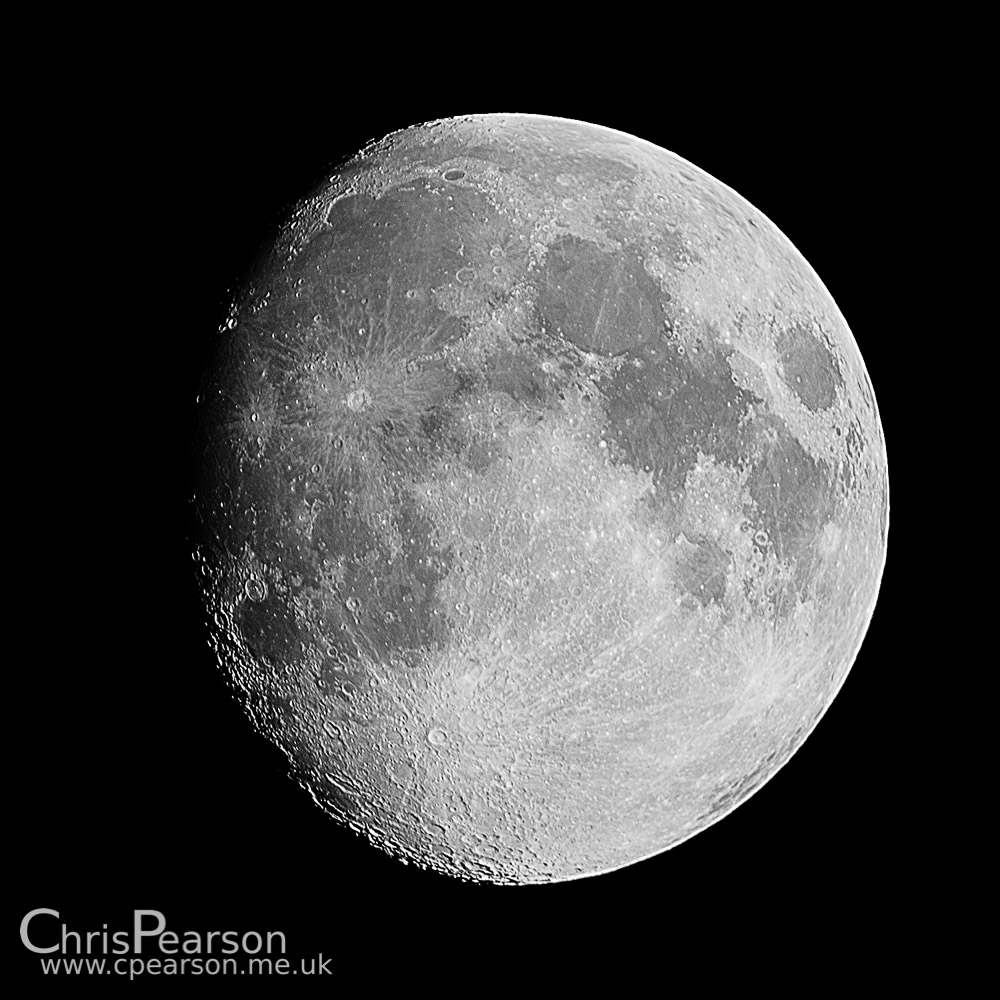 A waxing gibbous moon (91%) imaged from Surrey, UK.